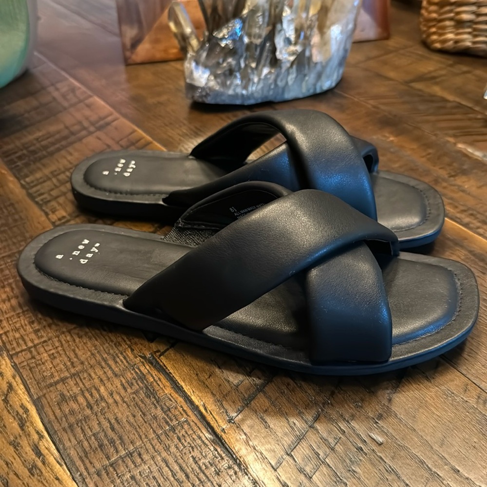 A New Day Daisy Crossband Slide Sandal